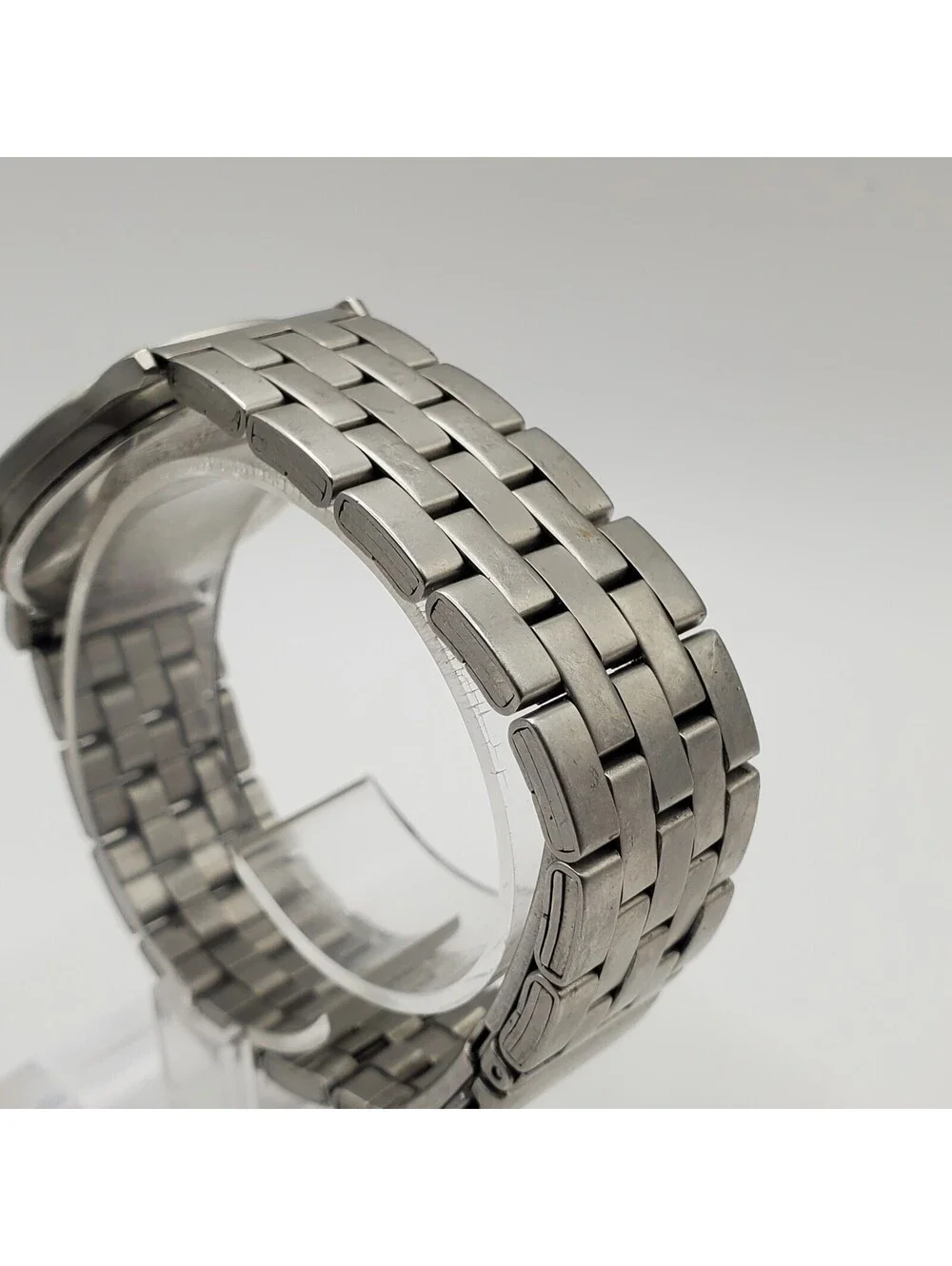Ologi Quartz Watch 34mm Silver Tone White Dial New Battery